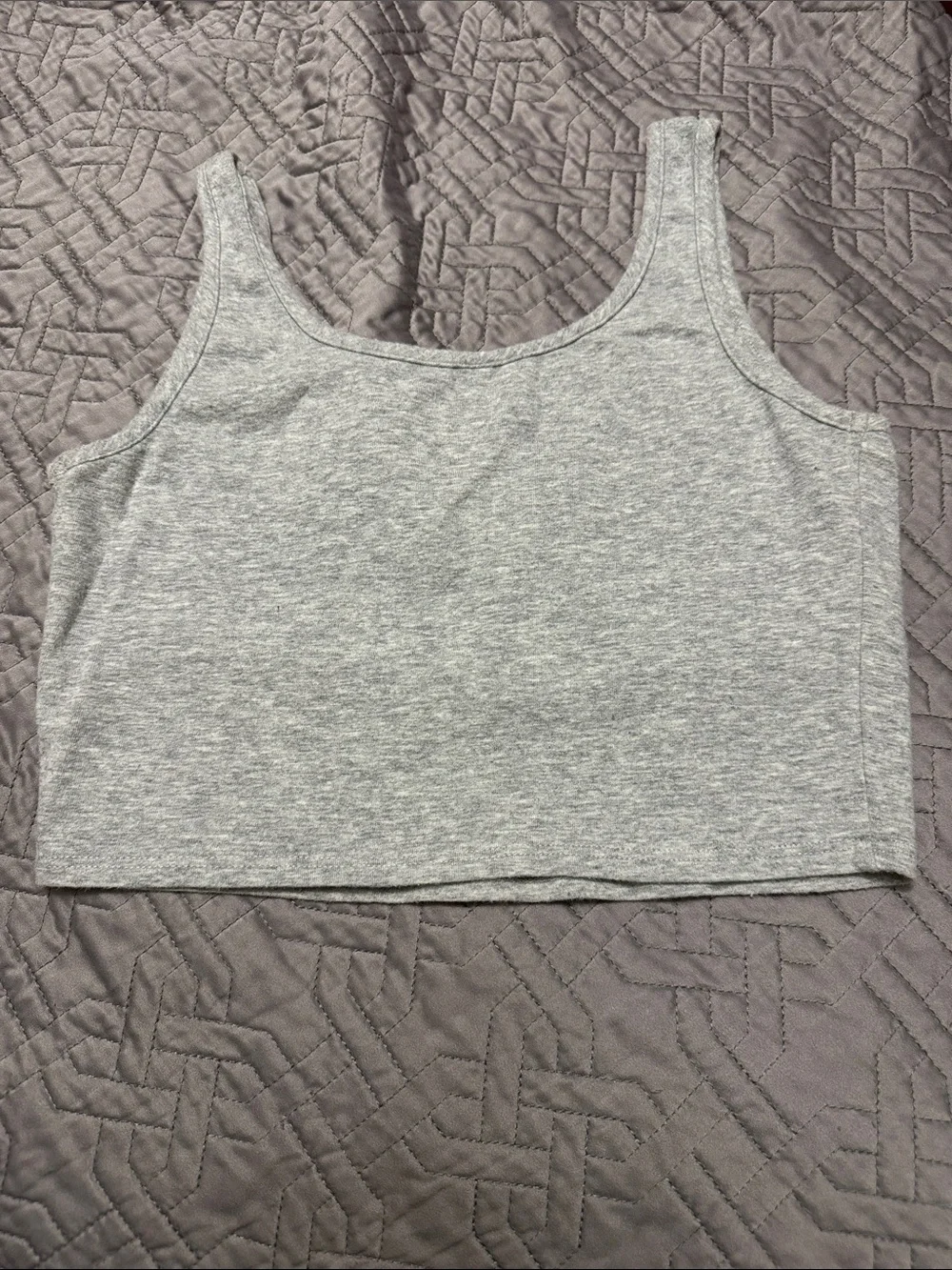 Crop top - Picture 3 of 3